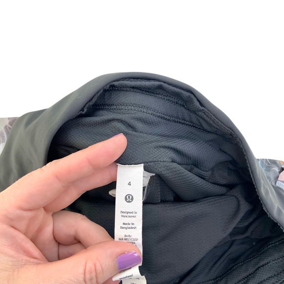 Lululemon Fast Free High Rise Running Shorts - Picture 2 of 10